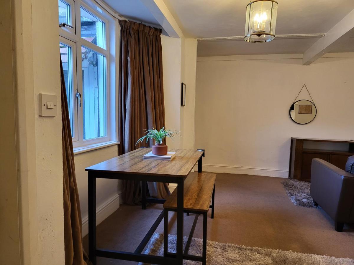 Appartamento Seaside Flat With Fast Wifi Scarborough Esterno foto